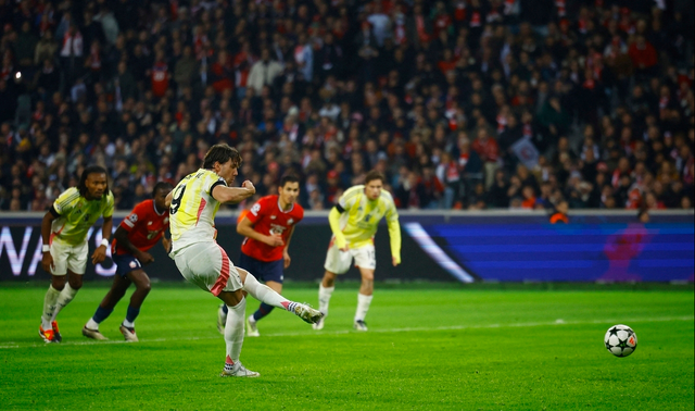 米兰体育下载-巴萨爆冷尤文，莱万制霸全场的简单介绍