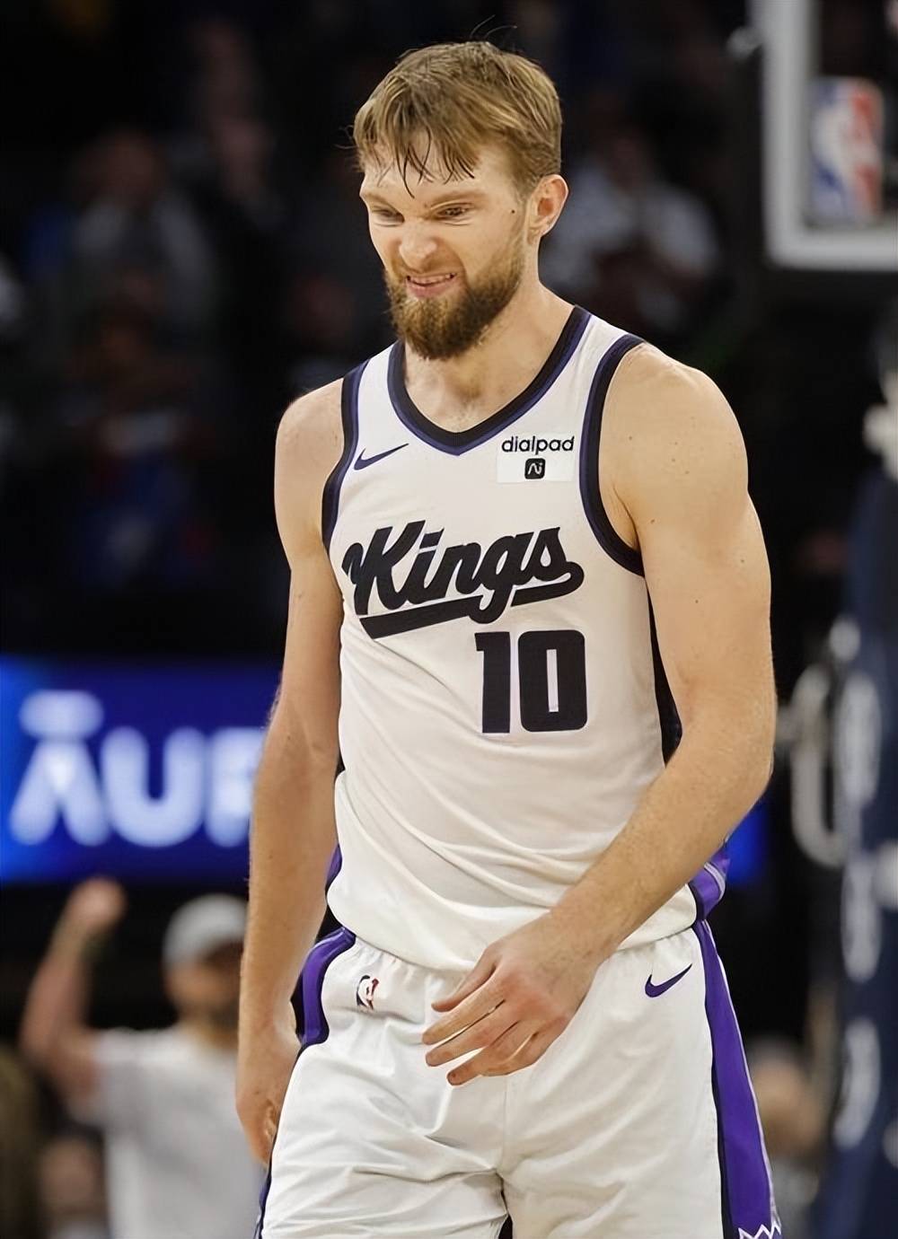 米兰-凯尔特人鏖战西班牙男篮，萨博尼斯绝境逆转