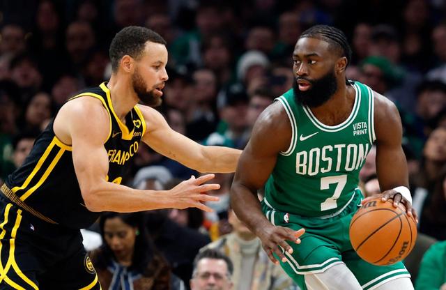 ac米兰-新科MVP在赛场上展现统治力，成为球队支柱的简单介绍