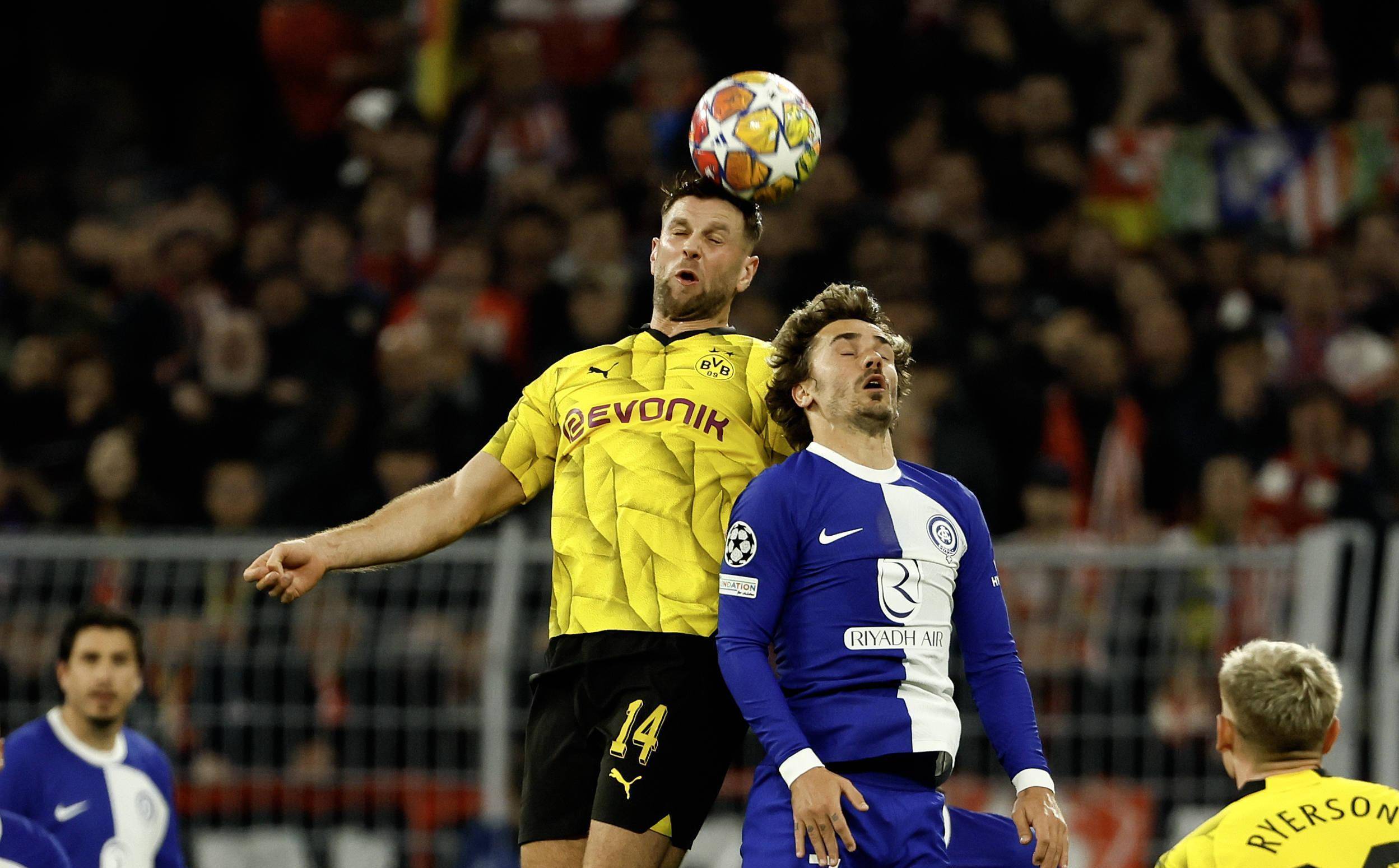 包含多特蒙德老将突破纪录,成为历史一笔的词条 包含多特蒙德老将突破纪录,成为历史一笔的词条