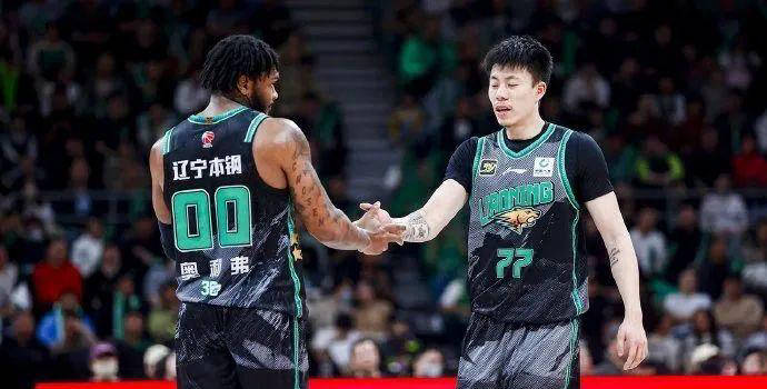 包含辽宁男篮客场轻取天津队，稳住前四的词条