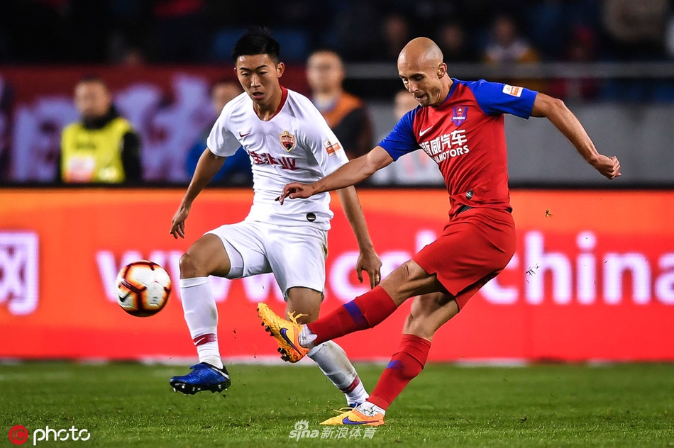 重庆斯威客场战平深圳佳兆业,积分榜稳固的简单介绍 重庆斯威客场战平深圳佳兆业,积分榜稳固的简单介绍