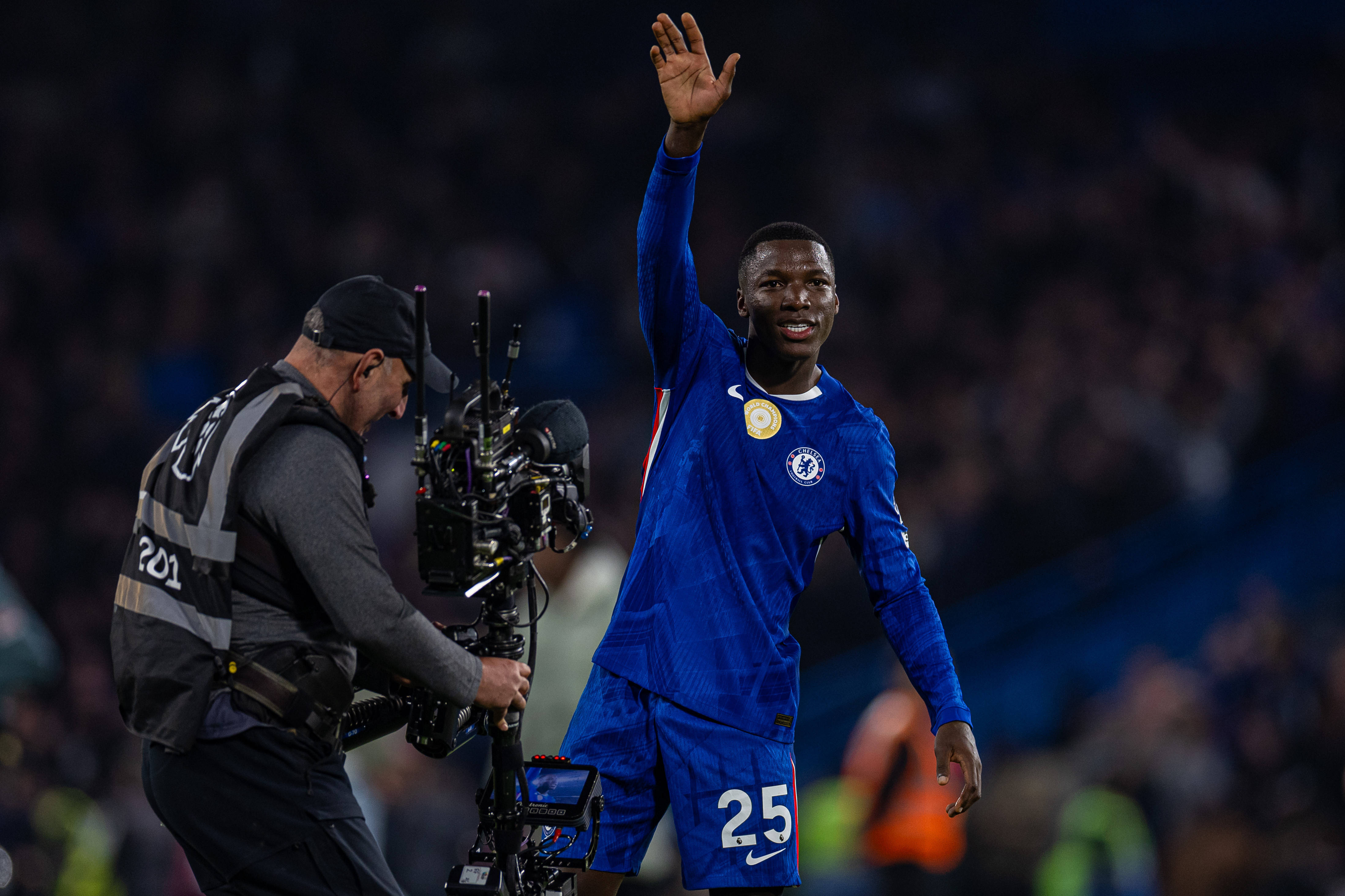 包含足球运动员庆祝得分,成为全队骄傲的词条 包含足球运动员庆祝得分,成为全队骄傲的词条