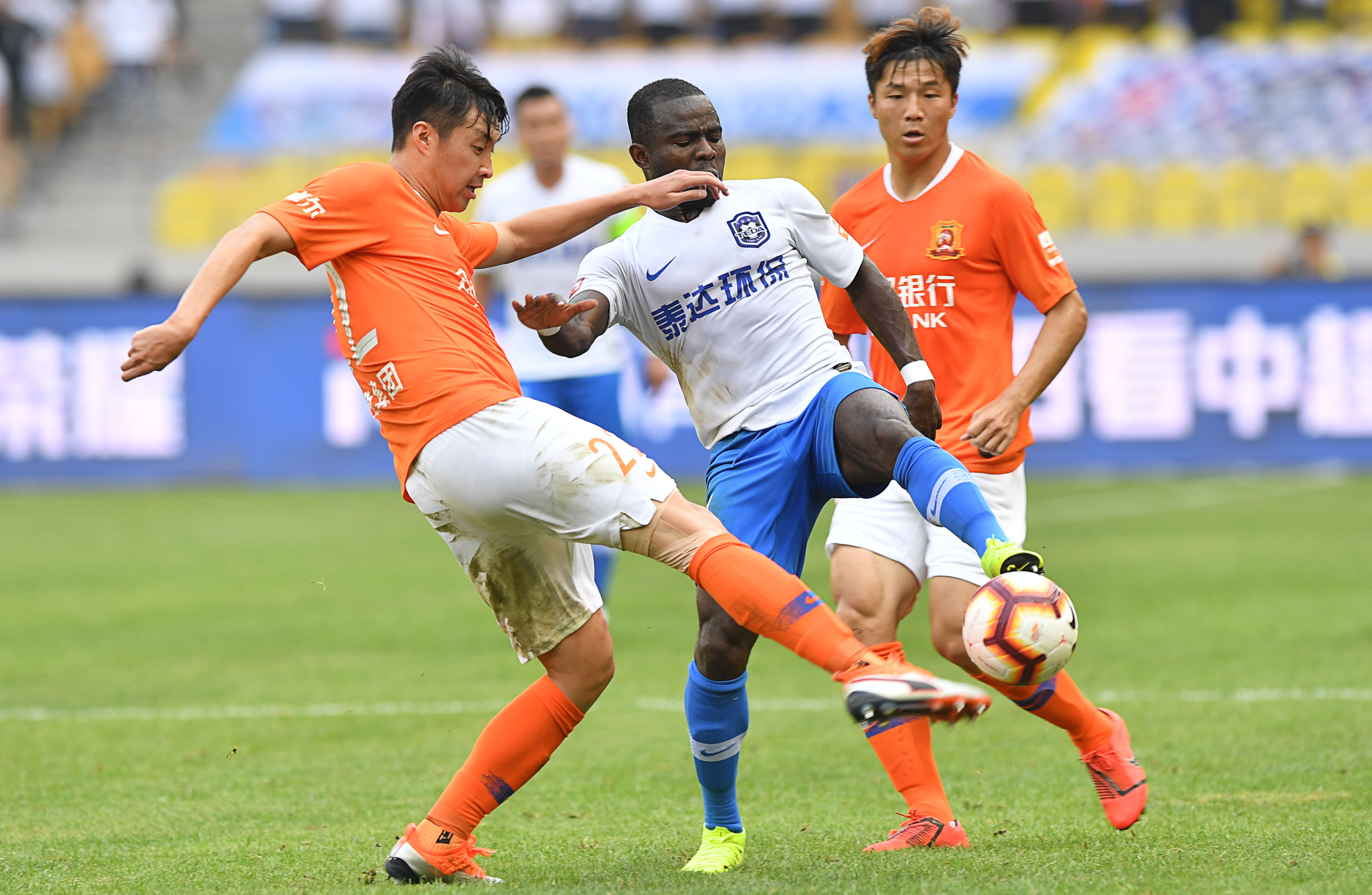 武汉卓尔客场击败山东鲁能,逆转领先的简单介绍 武汉卓尔客场击败山东鲁能,逆转领先的简单介绍