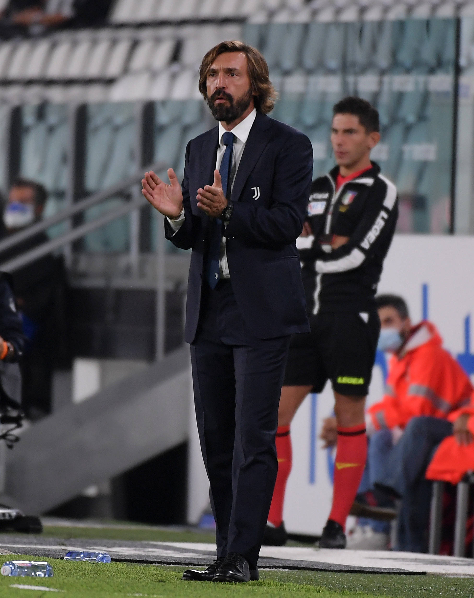 尤文图斯主教练解约，球队前景蒙上阴影的简单介绍